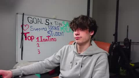 Snapshot of daniel_shawn chatting on 17, 1, 2026 DANIEL SHAWN online show from 17, 1, 2026