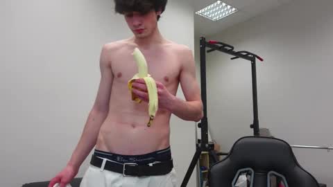 Snapshot of daniel_shawn chatting on 20, 2, 2026 DANIEL SHAWN online show from 20, 2, 2026