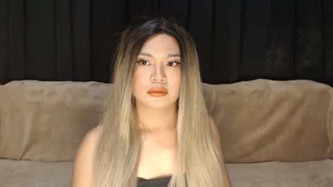 Elodie online show from 12, 12, 2024