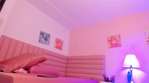 Daniela  online show from 21, 11, 2025