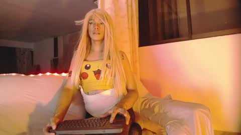 Snapshot of danielamay00 chatting on 7, 6, 2026 danielamay00 online show from 7, 6, 2026