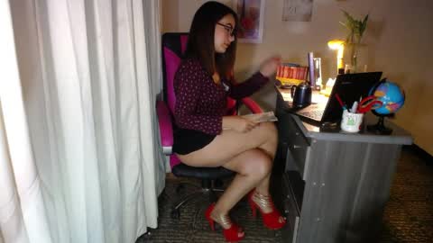 Angie online show from 30, 3, 2026