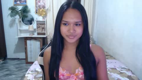 Snapshot of daniellelux chatting on 22, 6, 2026 daniellelux online show from 22, 6, 2026