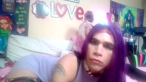 Snapshot of danielleravynn chatting on 6, 5, 2026 Danielle Raven online show from 6, 5, 2026