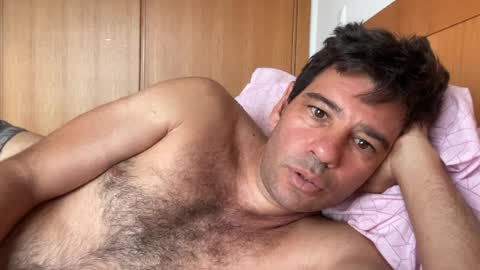 Snapshot of danieltalho23 chatting on 3, 8, 2026 danieltalho23 online show from 3, 8, 2026