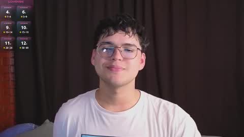 Snapshot of danijungle chatting on 13, 11, 2025 Daniel online show from 13, 11, 2025