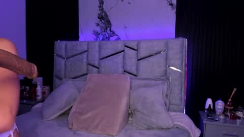 Snapshot of daniphoenixx chatting on 24, 2, 2025 Dani Phonenix online show from 24, 2, 2025