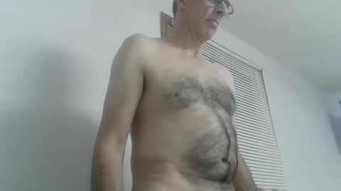 Snapshot of danl20012001 chatting on 21, 10, 2025 danl20012001 online show from 21, 10, 2025