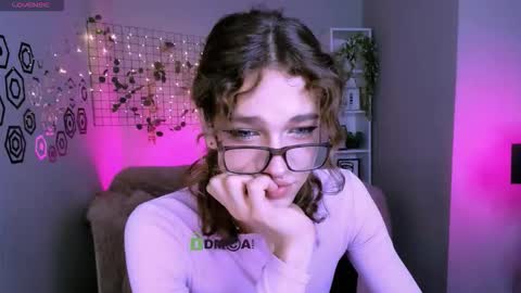 Snapshot of dann_foxy chatting on 13, 10, 2025 dann foxy online show from 13, 10, 2025