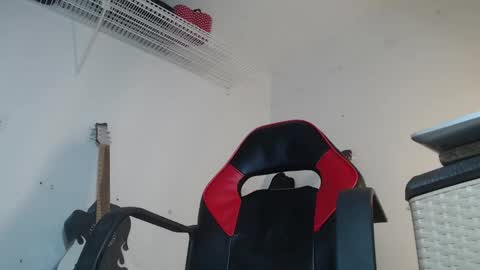Snapshot of dann_hill1 chatting on 6, 3, 2025 dann hill1 online show from 6, 3, 2025