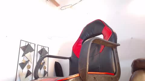 Snapshot of dann_hill1 chatting on 14, 10, 2025 dann hill1 online show from 14, 10, 2025