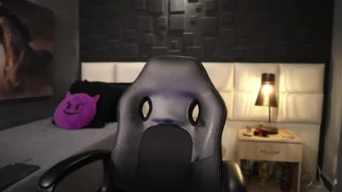 Dann saenz online show from 17, 2, 2025