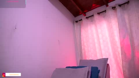 Snapshot of dannaberlin chatting on 9, 10, 2025 Danna Berlin online show from 9, 10, 2025