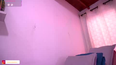 Snapshot of dannaberlin chatting on 10, 10, 2025 Danna Berlin online show from 10, 10, 2025