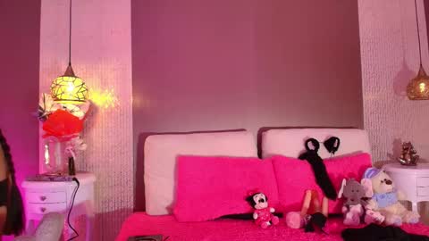 Snapshot of dannadoll69 chatting on 5, 6, 2026 Dannamunoz130 online show from 5, 6, 2026