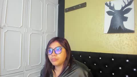 Danna Garza online show from 6, 2, 2025