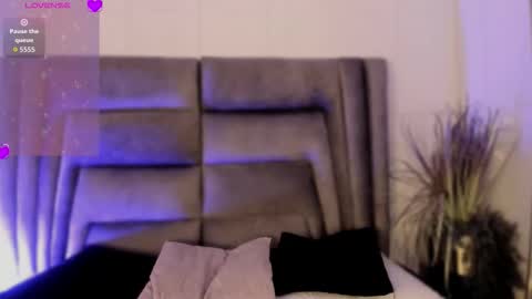 Snapshot of dannajhonson1 chatting on 10, 11, 2025 Danna online show from 10, 11, 2025