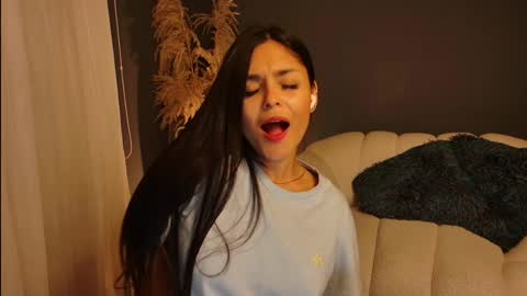 Snapshot of dannalut chatting on 16, 1, 2025 Danna online show from 16, 1, 2025