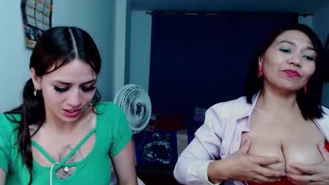 dannamomcerrat online show from 14, 2, 2025