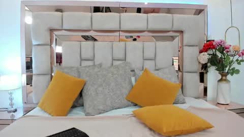 Snapshot of dannawilliamss chatting on 2, 2, 2026 Danna online show from 2, 2, 2026