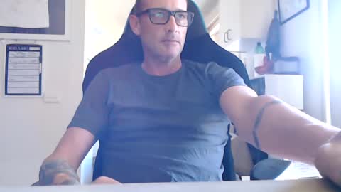 Snapshot of dannozdirekt chatting on 27, 2, 2025 dannozdirekt online show from 27, 2, 2025