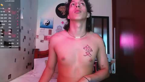 Snapshot of danny__phantom chatting on 26, 10, 2025 phantom555 online show from 26, 10, 2025