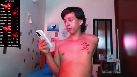 Snapshot of danny__phantom chatting on 22, 11, 2025 phantom555 online show from 22, 11, 2025