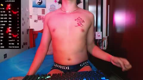 Snapshot of danny__phantom chatting on 26, 11, 2025 phantom555 online show from 26, 11, 2025