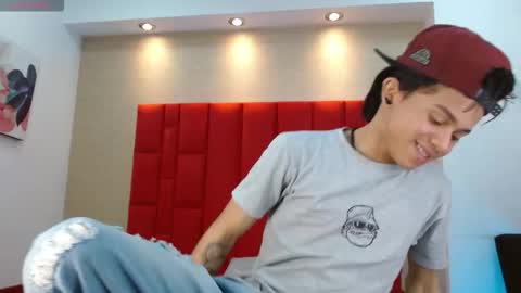 Snapshot of danny__santoro chatting on 11, 11, 2025 Danny online show from 11, 11, 2025