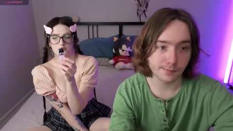 Snapshot of danny_and_ellen chatting on 5, 2, 2026 danny and ellen online show from 5, 2, 2026