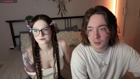 Snapshot of danny_and_ellen chatting on 3, 3, 2026 danny and ellen online show from 3, 3, 2026