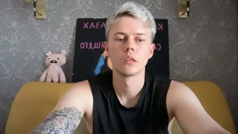 Snapshot of danny_love01 chatting on 7, 6, 2026 danny online show from 7, 6, 2026