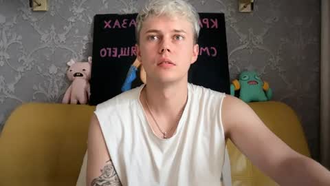 Snapshot of danny_love01 chatting on 16, 6, 2026 danny online show from 16, 6, 2026