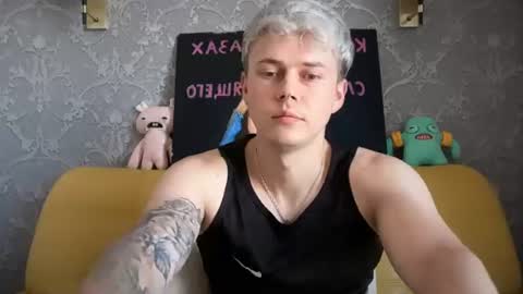 Snapshot of danny_love01 chatting on 19, 6, 2026 danny online show from 19, 6, 2026