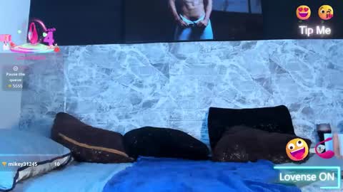 Snapshot of danny_wilson1 chatting on 13, 10, 2025 Danny Willson online show from 13, 10, 2025