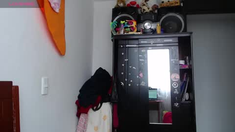 Snapshot of dannyroussette chatting on 4, 3, 2025 Follow me  Control lovense free D online show from 4, 3, 2025