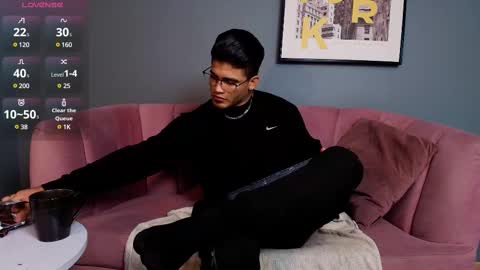 Dante Fox online show from 5, 3, 2025