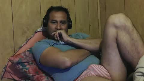 Snapshot of dantehot82 chatting on 17, 12, 2024 dantehot82 online show from 17, 12, 2024