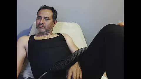 Snapshot of dantehot82 chatting on 17, 1, 2025 dantehot82 online show from 17, 1, 2025
