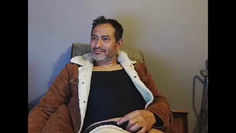 Snapshot of dantehot82 chatting on 24, 1, 2025 dantehot82 online show from 24, 1, 2025