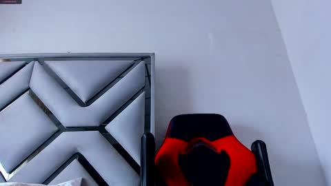 Snapshot of danterouxx chatting on 27, 10, 2025 Dante online show from 27, 10, 2025