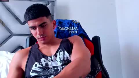 Snapshot of danterouxx chatting on 25, 11, 2025 Dante online show from 25, 11, 2025