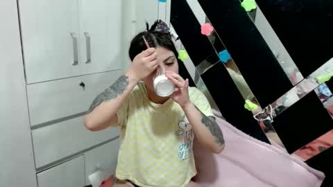 daphne877046 online show from 10, 2, 2026