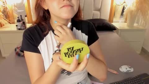 daphne_and_roger online show from 13, 9, 2025