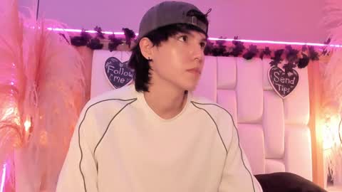 daphne_and_roger online show from 30, 3, 2026