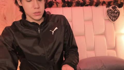 daphne_and_roger online show from 10, 4, 2026