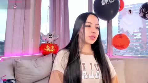 Snapshot of daphne_chers chatting on 31, 10, 2025 daphne_chers online show from 31, 10, 2025