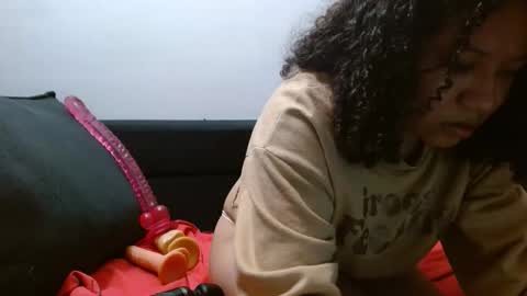 Snapshot of daphne_grande chatting on 21, 3, 2026 daphne_grande online show from 21, 3, 2026