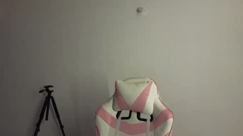 daphne_grayy online show from 23, 3, 2026