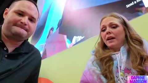 Daphne Madison online show from 10, 4, 2026